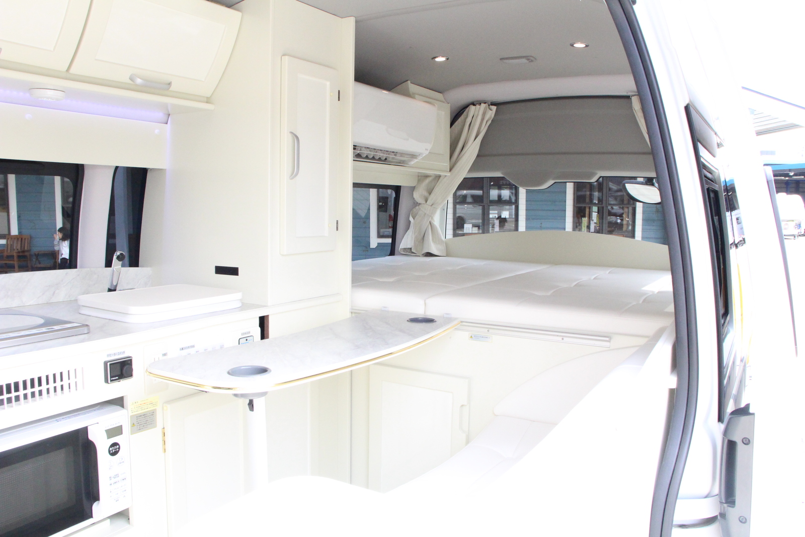 キャンピングカーバンコン