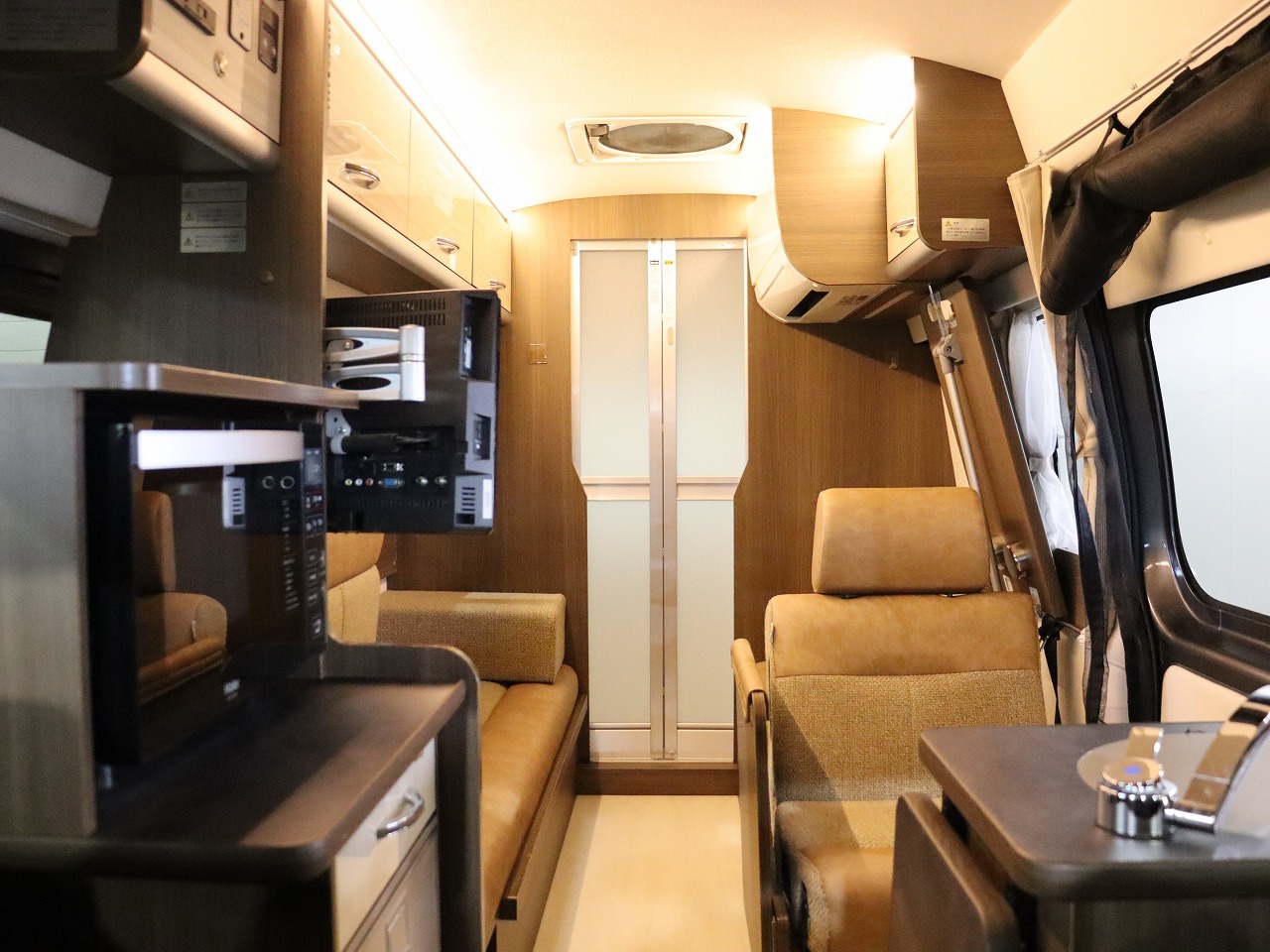 キャンピングカーバンコン