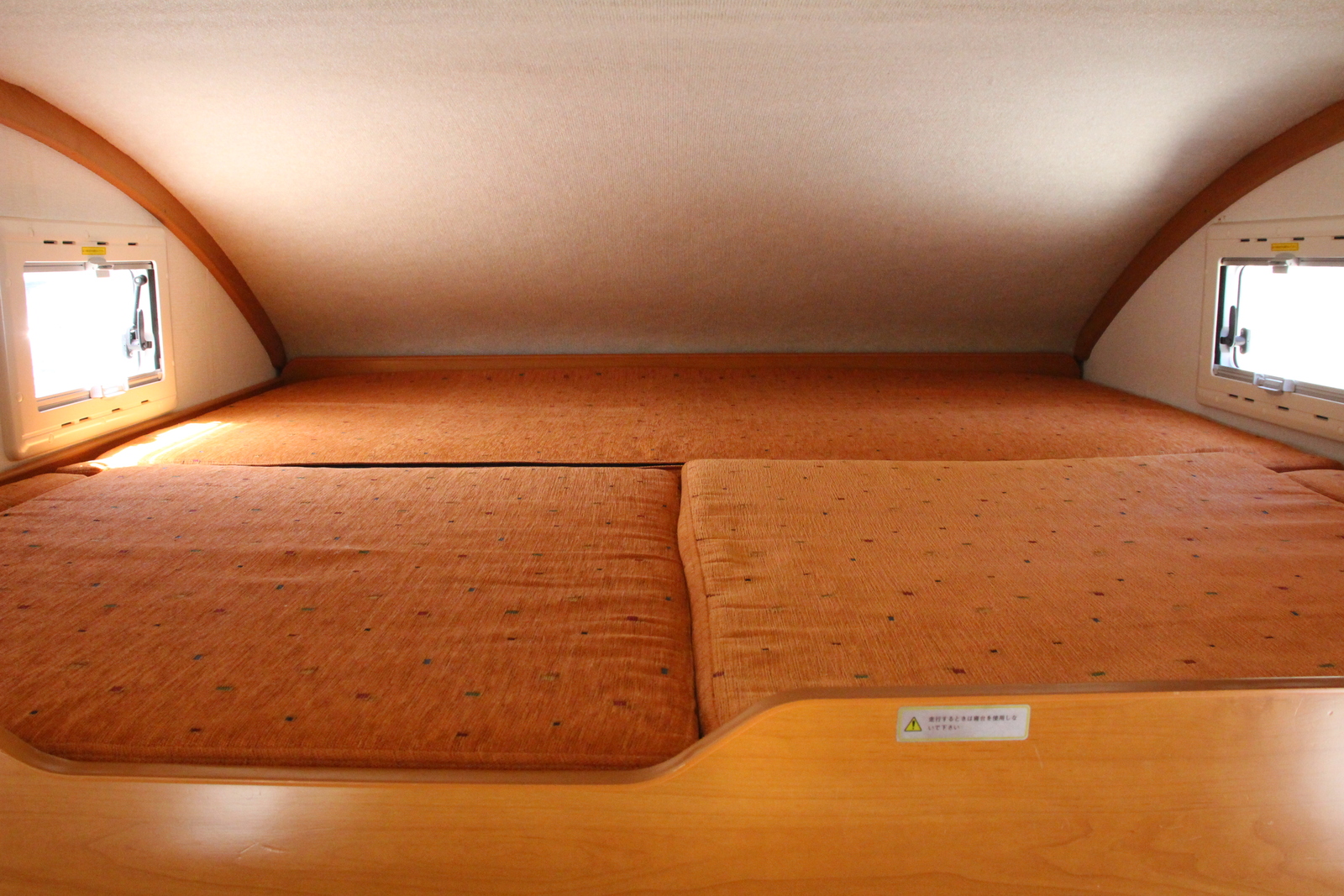 キャンピングカーキャブコン