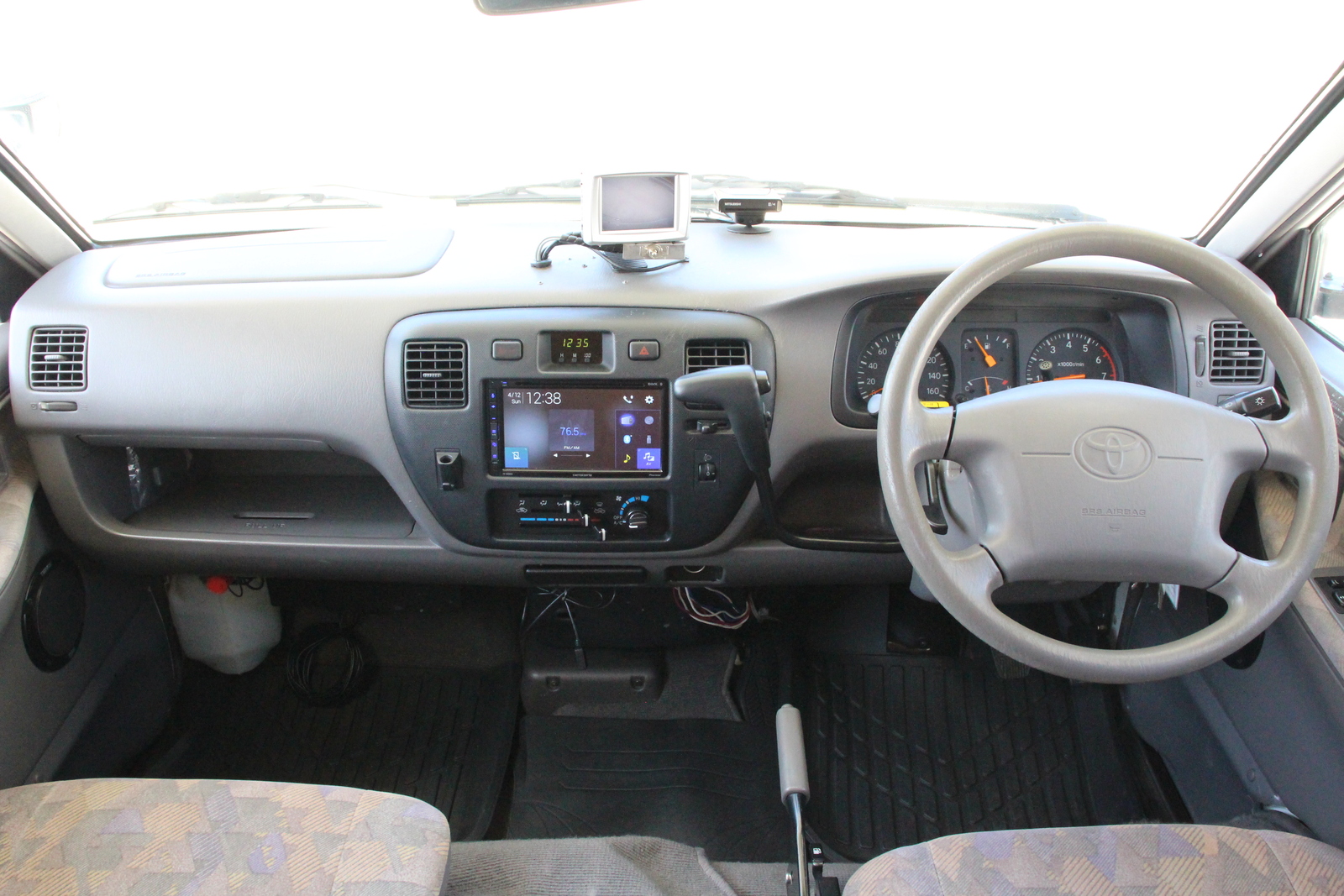 キャンピングカーキャブコン