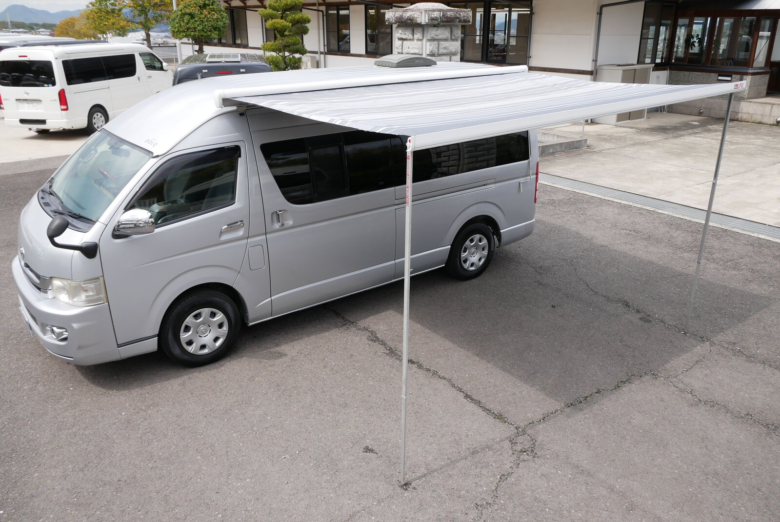 キャンピングカーバンコン