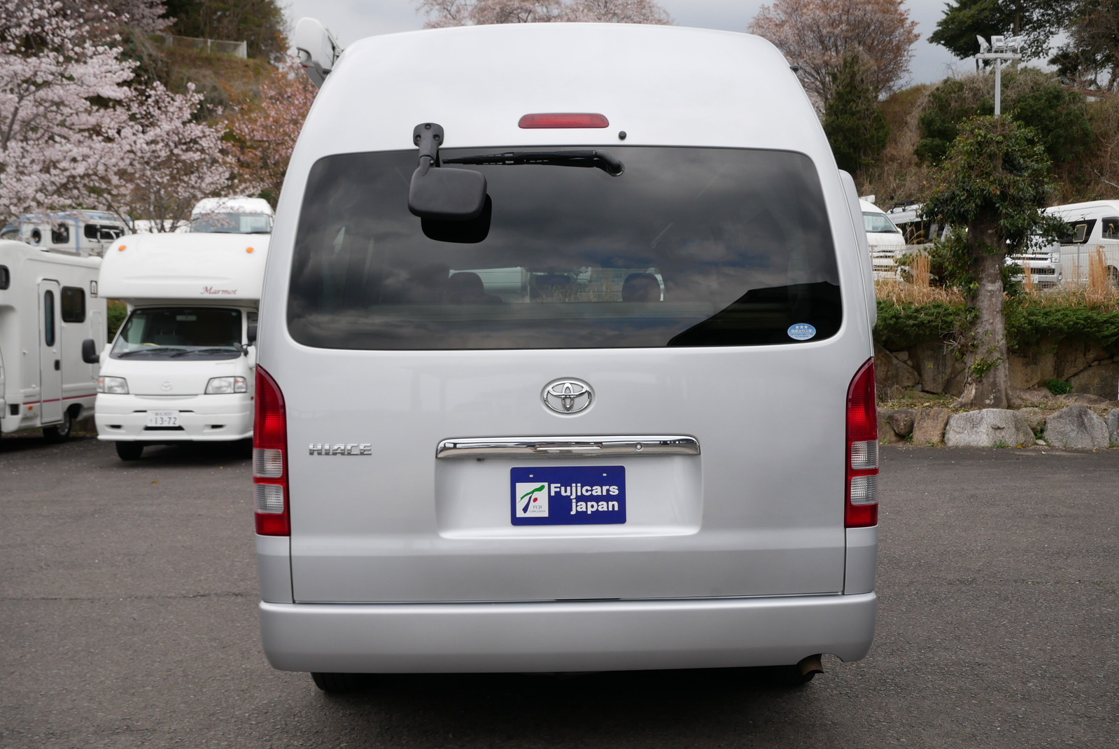 キャンピングカーバンコン