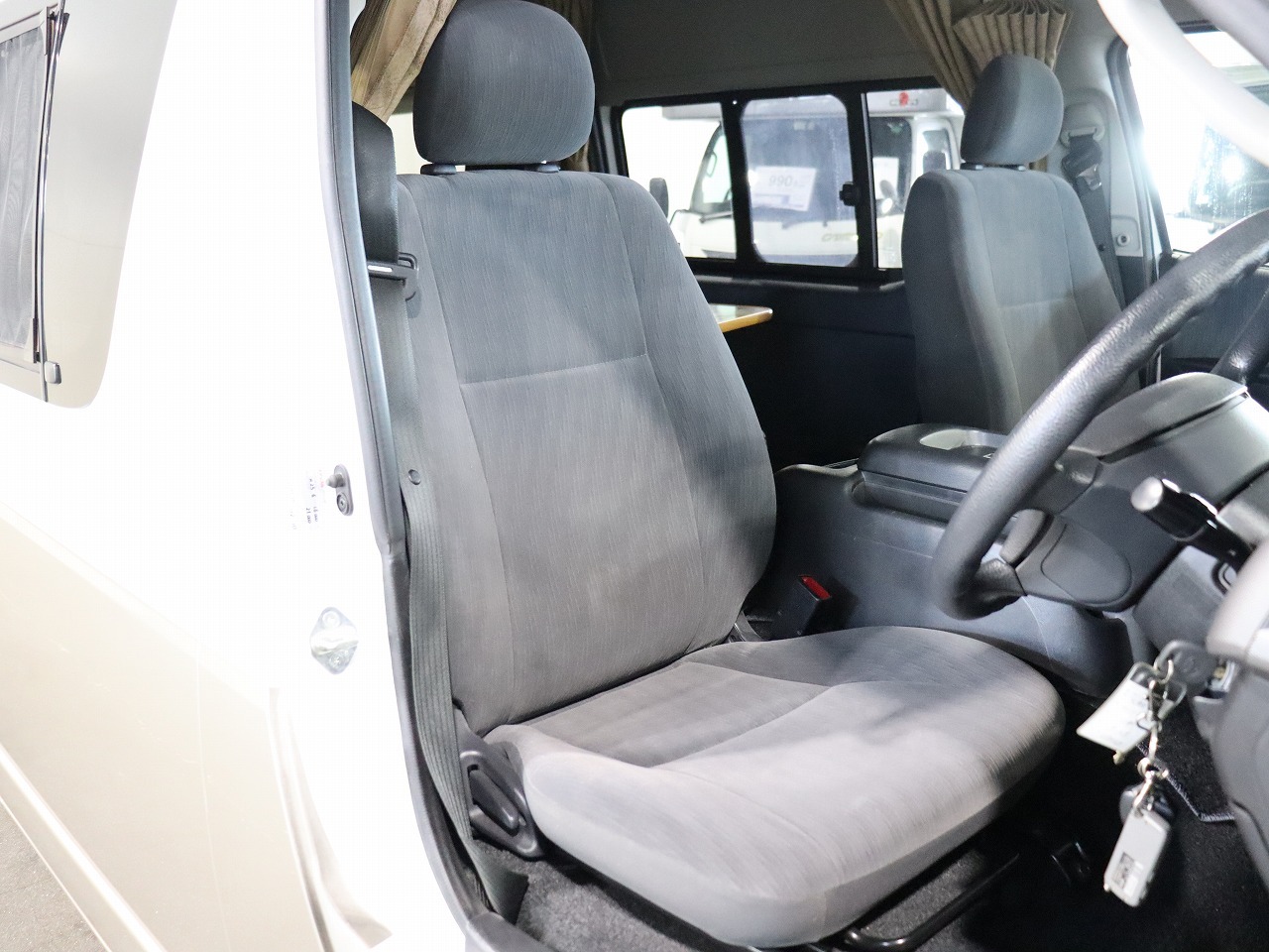 キャンピングカーバンコン