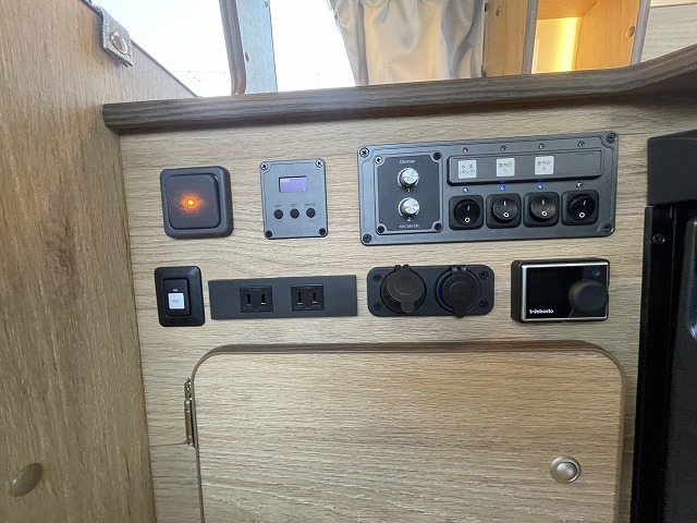 キャンピングカーバンコン