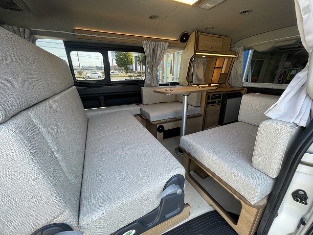 キャンピングカーバンコン