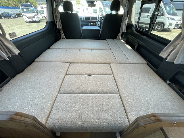 キャンピングカーバンコン