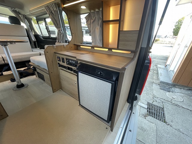 キャンピングカーバンコン