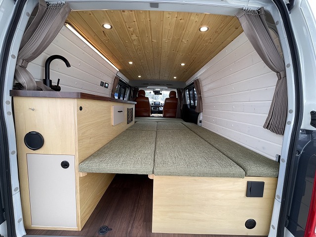 キャンピングカーバンコン