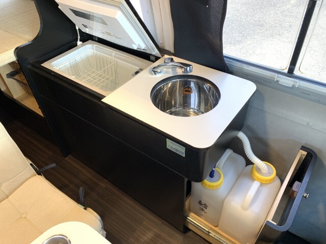 キャンピングカーバンコン