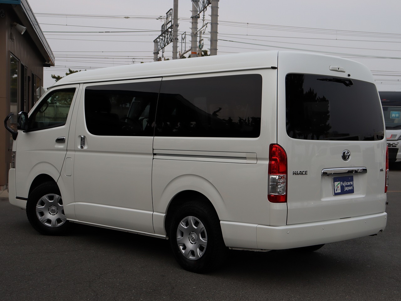 キャンピングカーバンコン