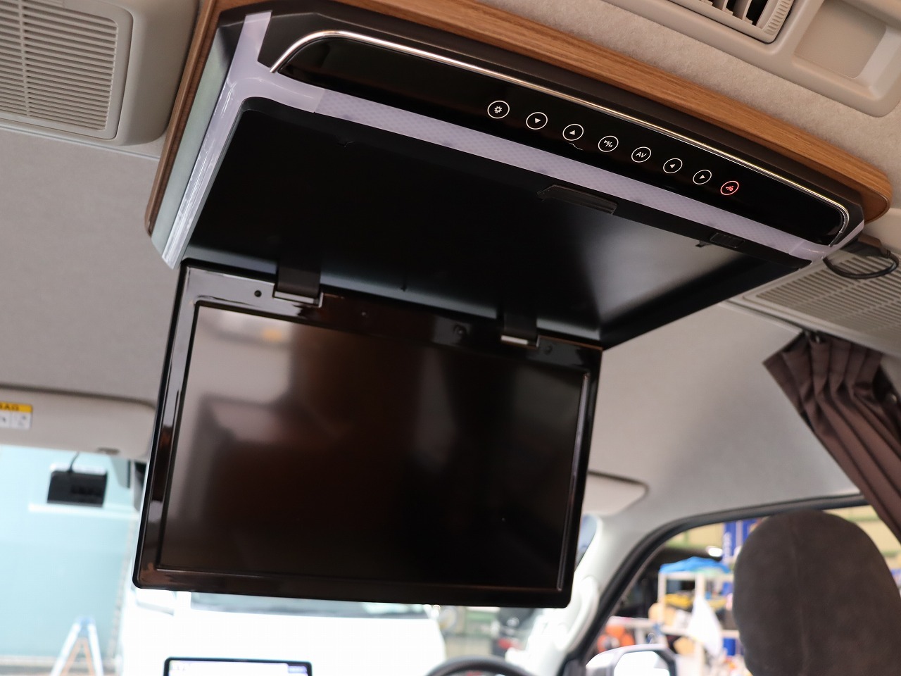 キャンピングカーバンコン