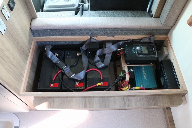 キャンピングカーキャブコン