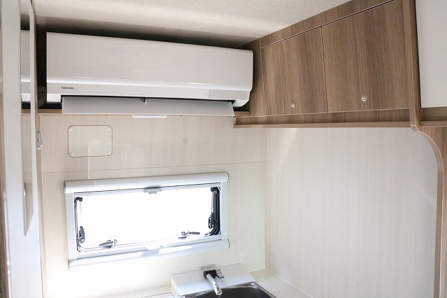 キャンピングカーキャブコン