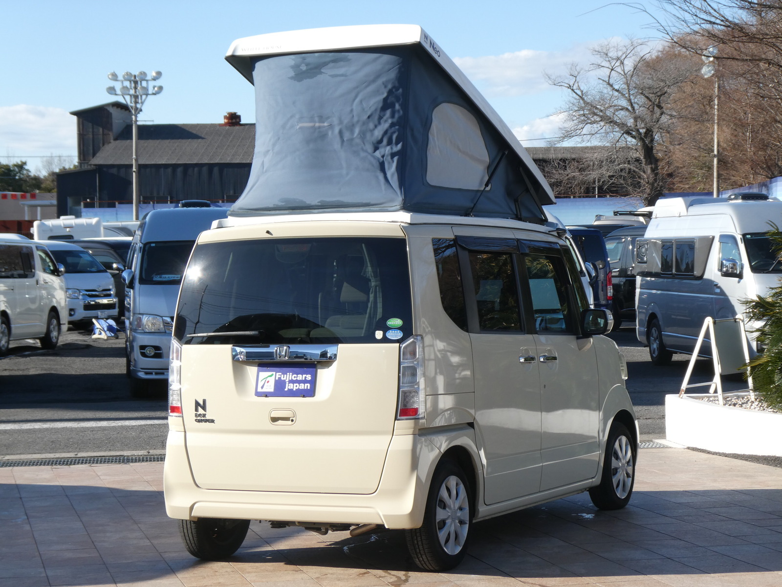 キャンピングカー軽キャンパー