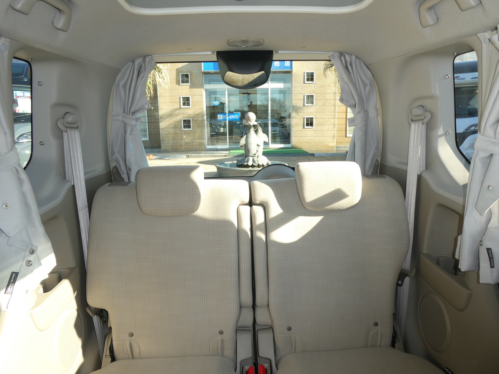 キャンピングカー軽キャンパー