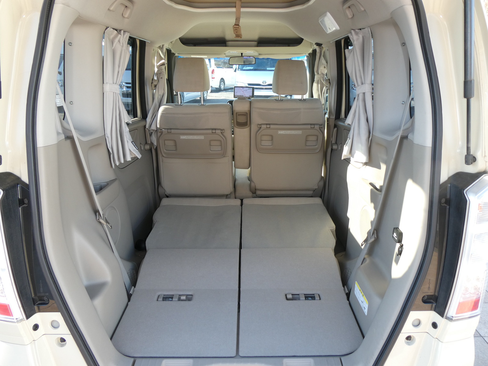 キャンピングカー軽キャンパー