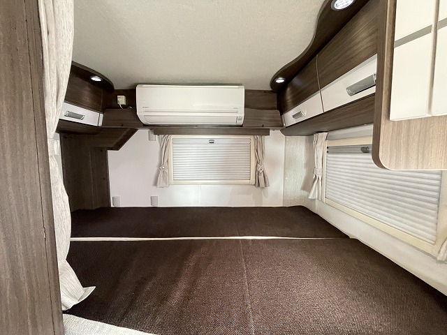 キャンピングカーキャブコン