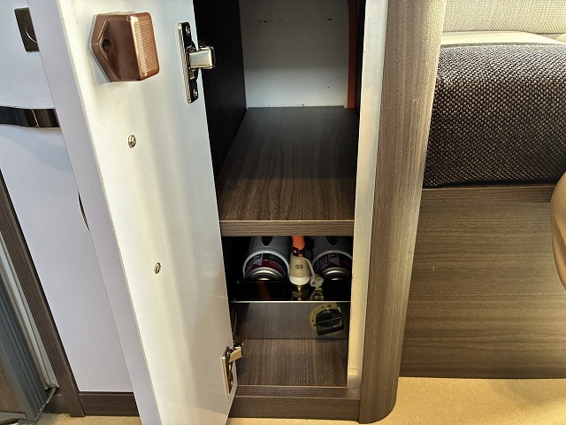 キャンピングカーキャブコン