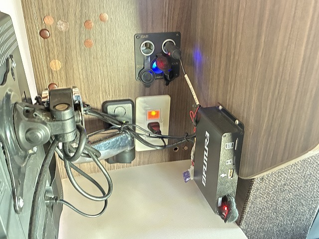 キャンピングカーキャブコン