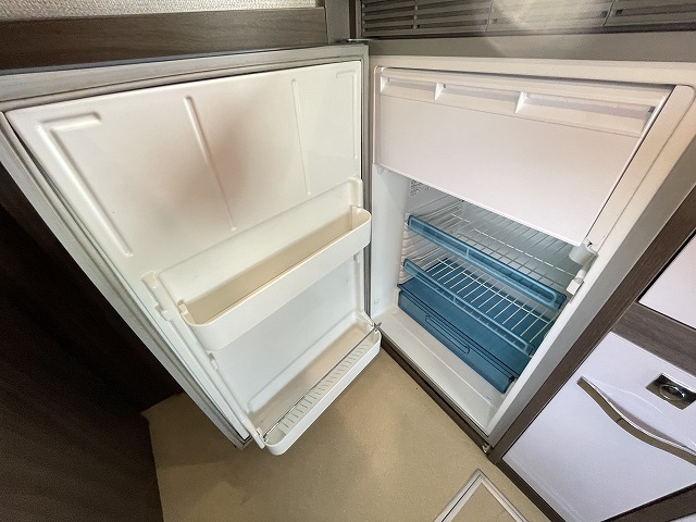 キャンピングカーキャブコン