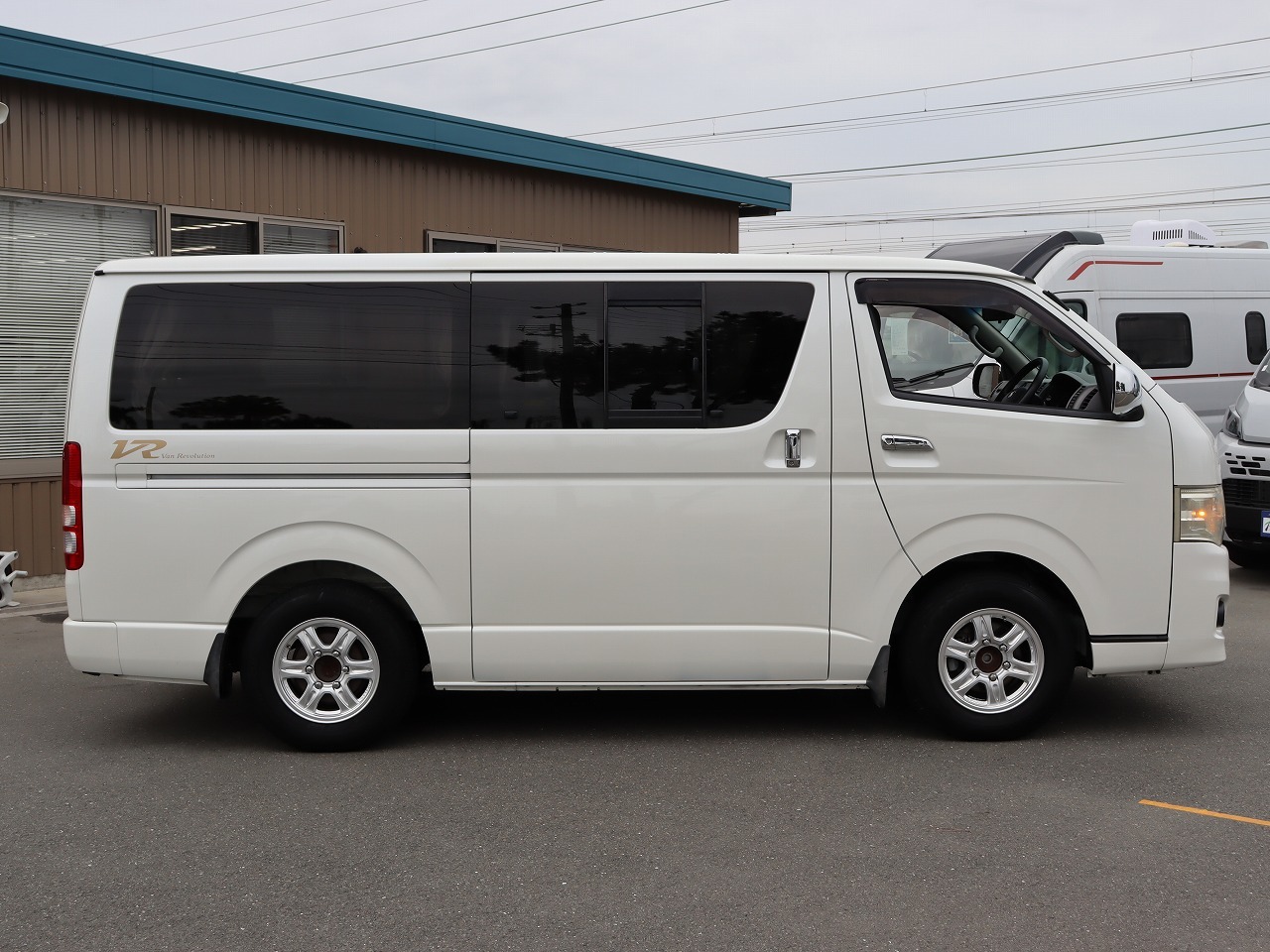 キャンピングカーバンコン