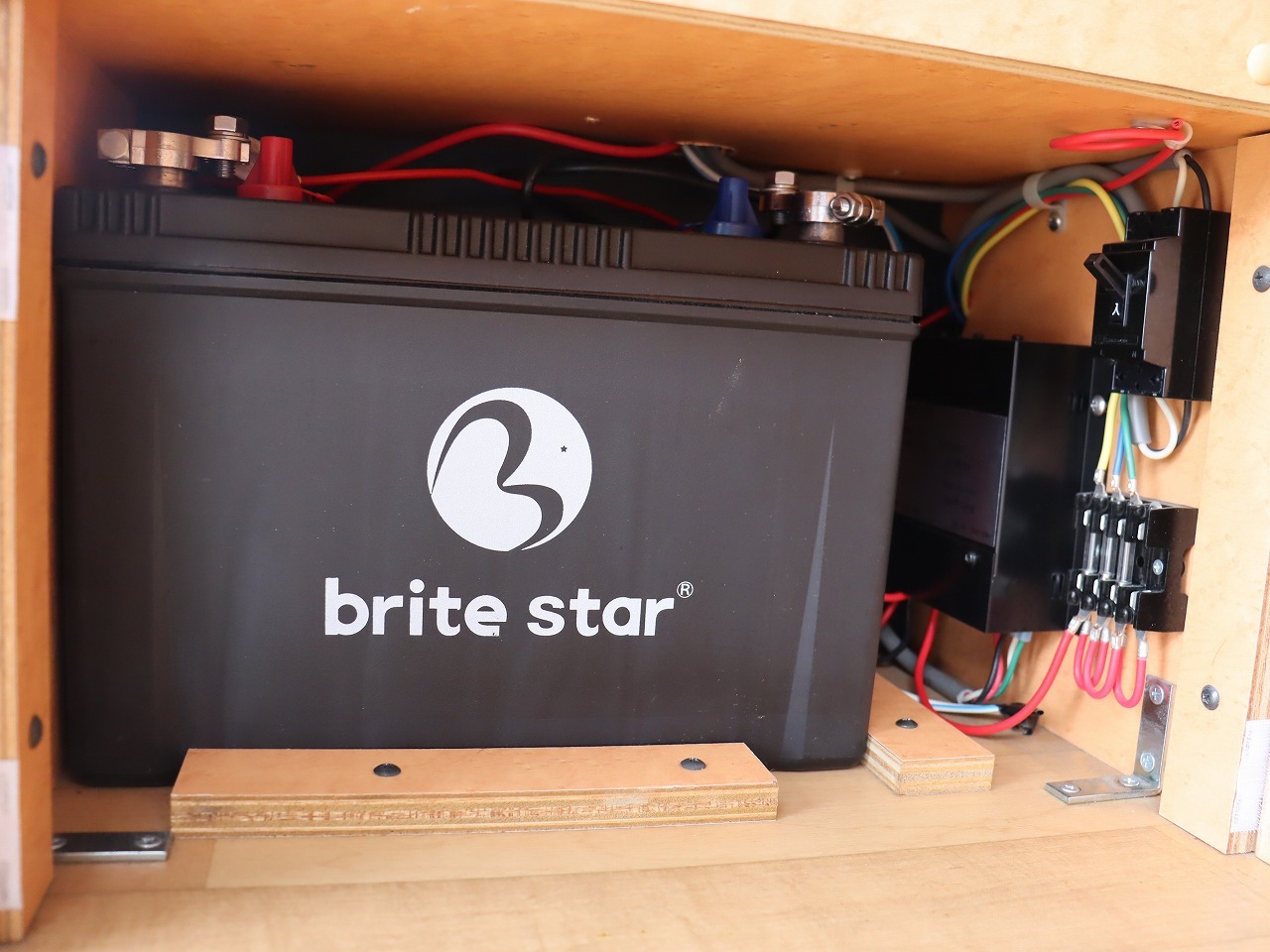 キャンピングカーバンコン