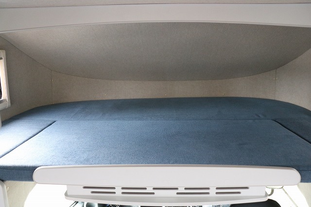 キャンピングカーキャブコン