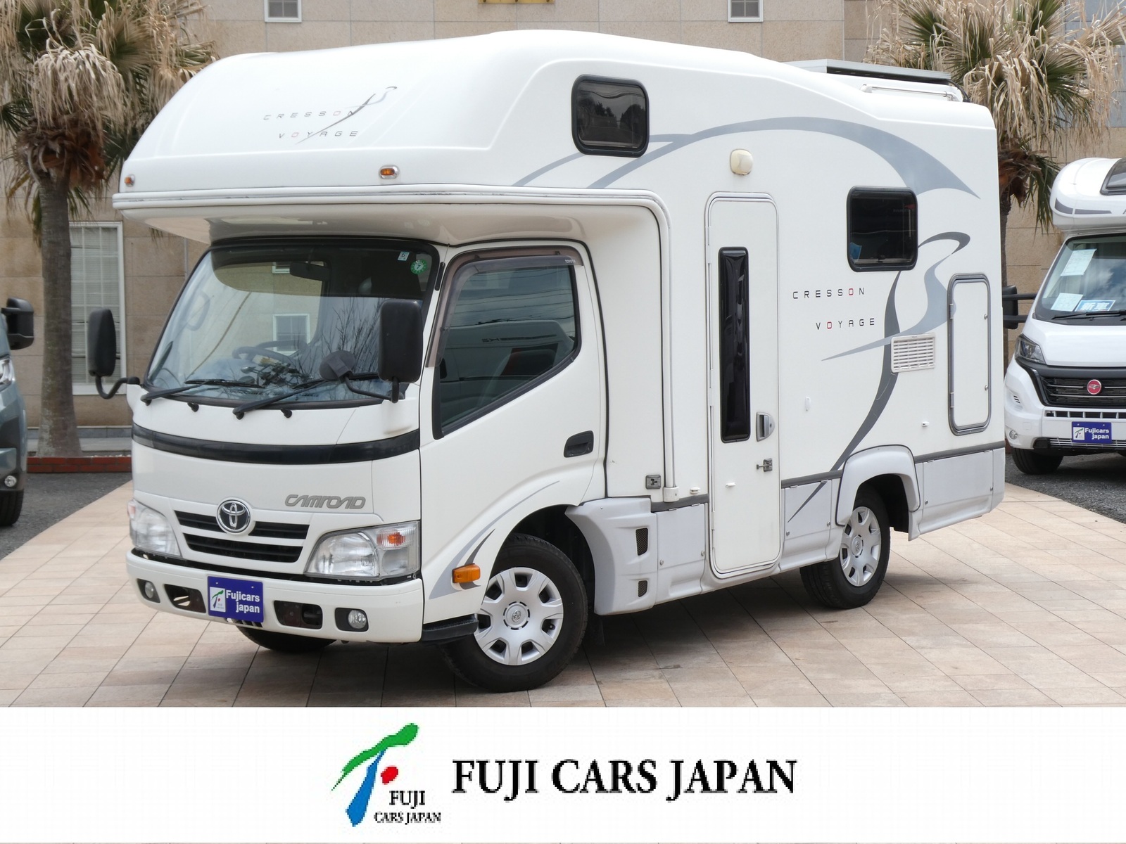 キャブコン ナッツRV　クレソンボヤージュ　家エアコン　FF　ソーラー