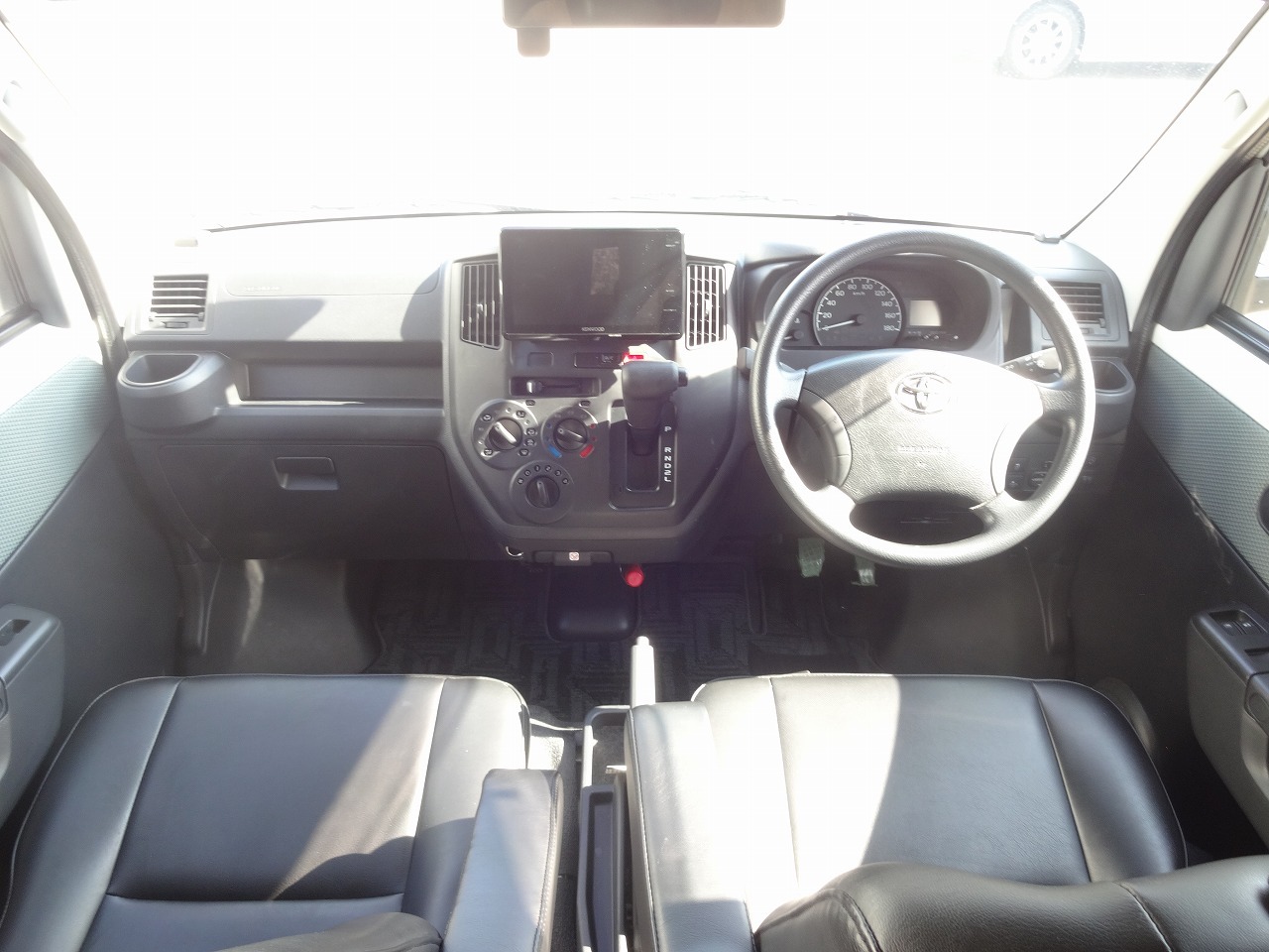 キャンピングカーキャブコン