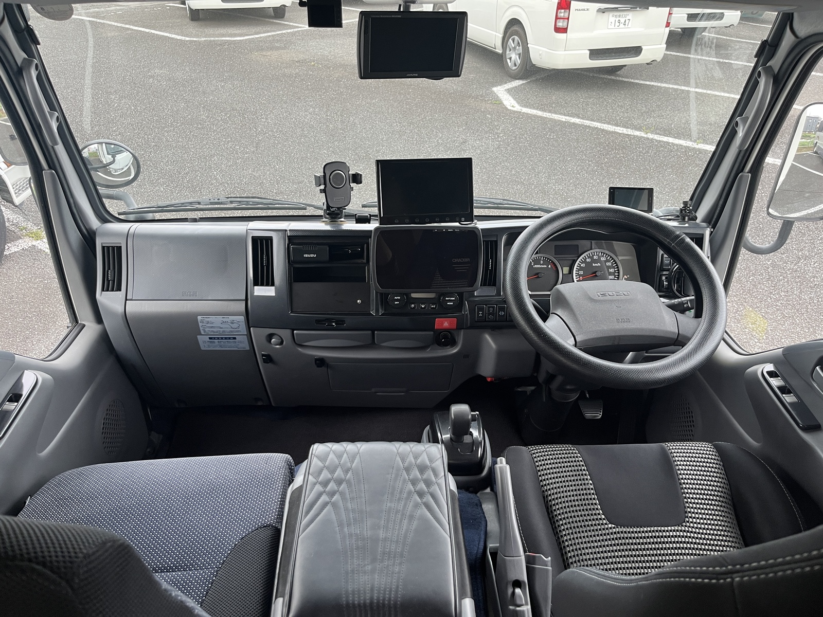 キャンピングカーキャブコン