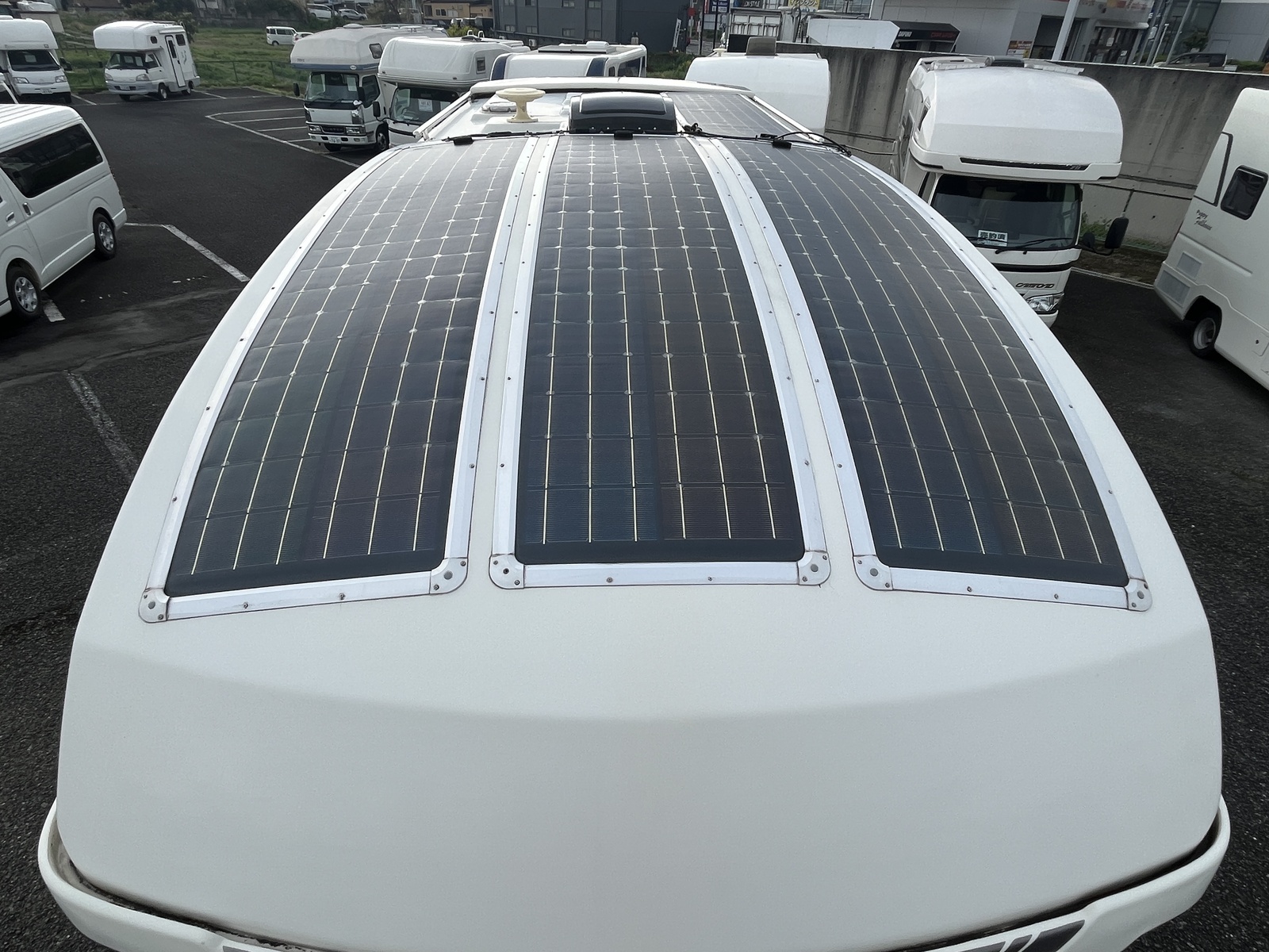 キャンピングカーキャブコン