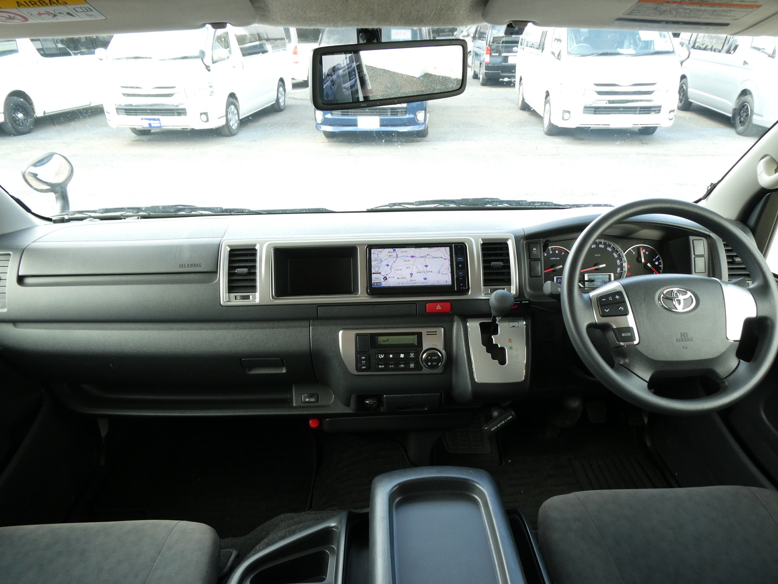 キャンピングカーキャブコン