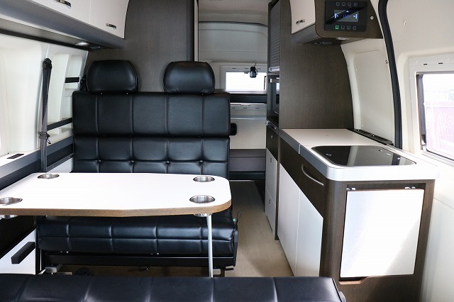 キャンピングカーバンコン