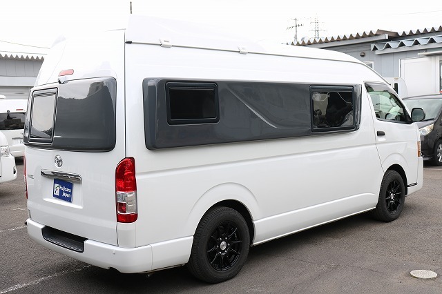 キャンピングカーバンコン