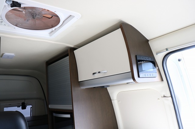 キャンピングカーバンコン