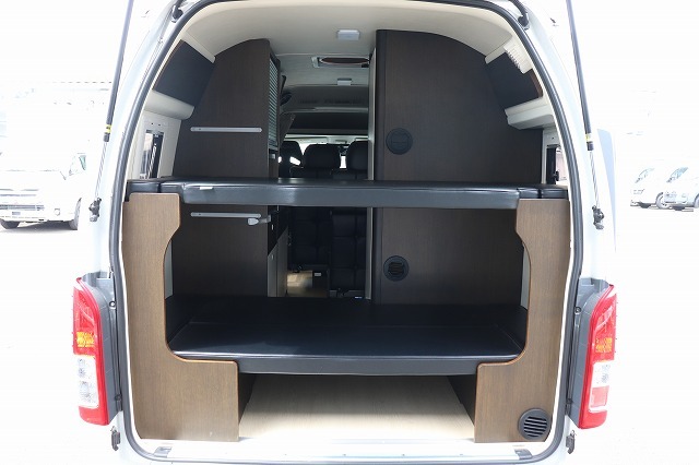 キャンピングカーバンコン