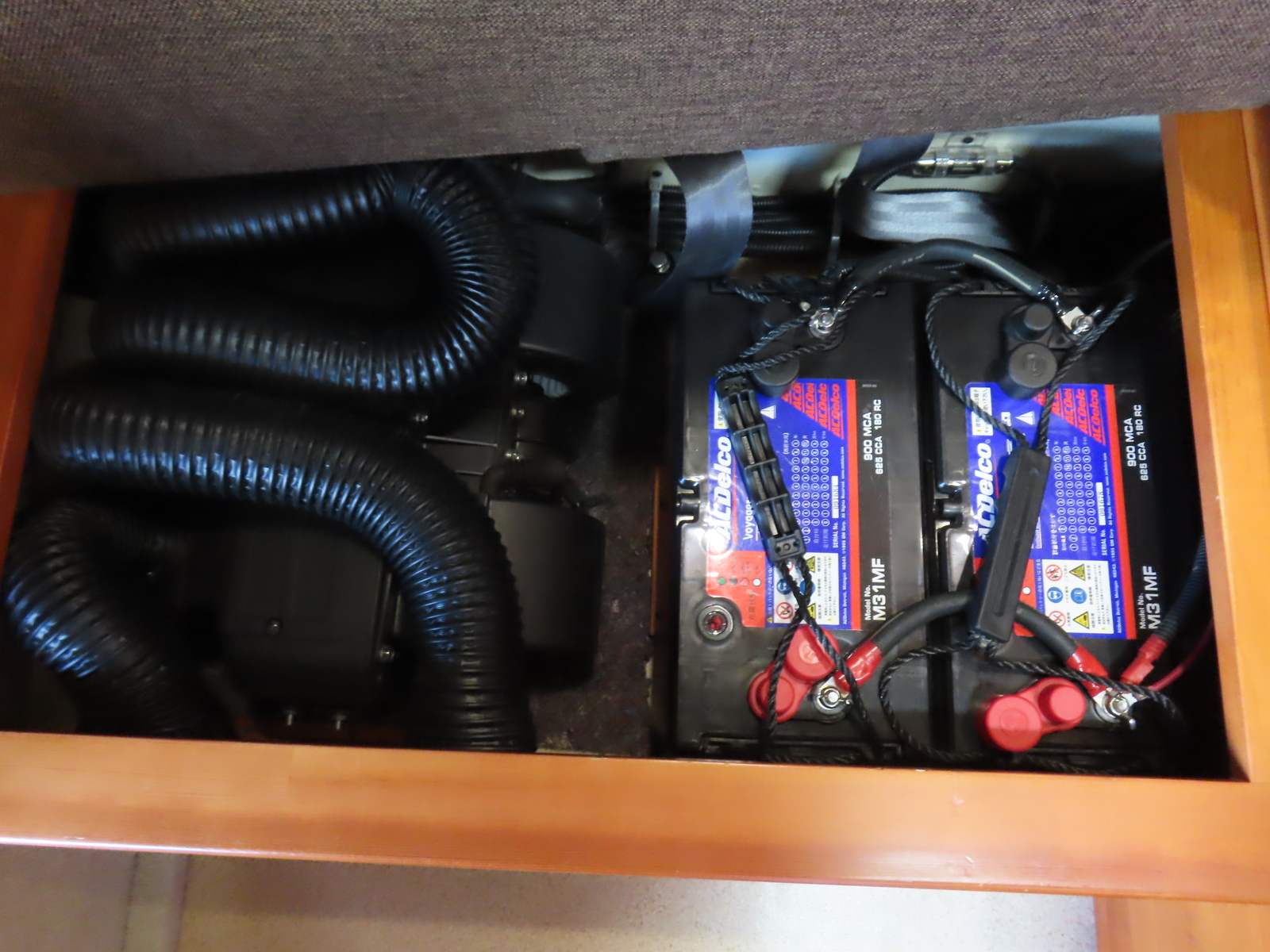 キャンピングカーキャブコン