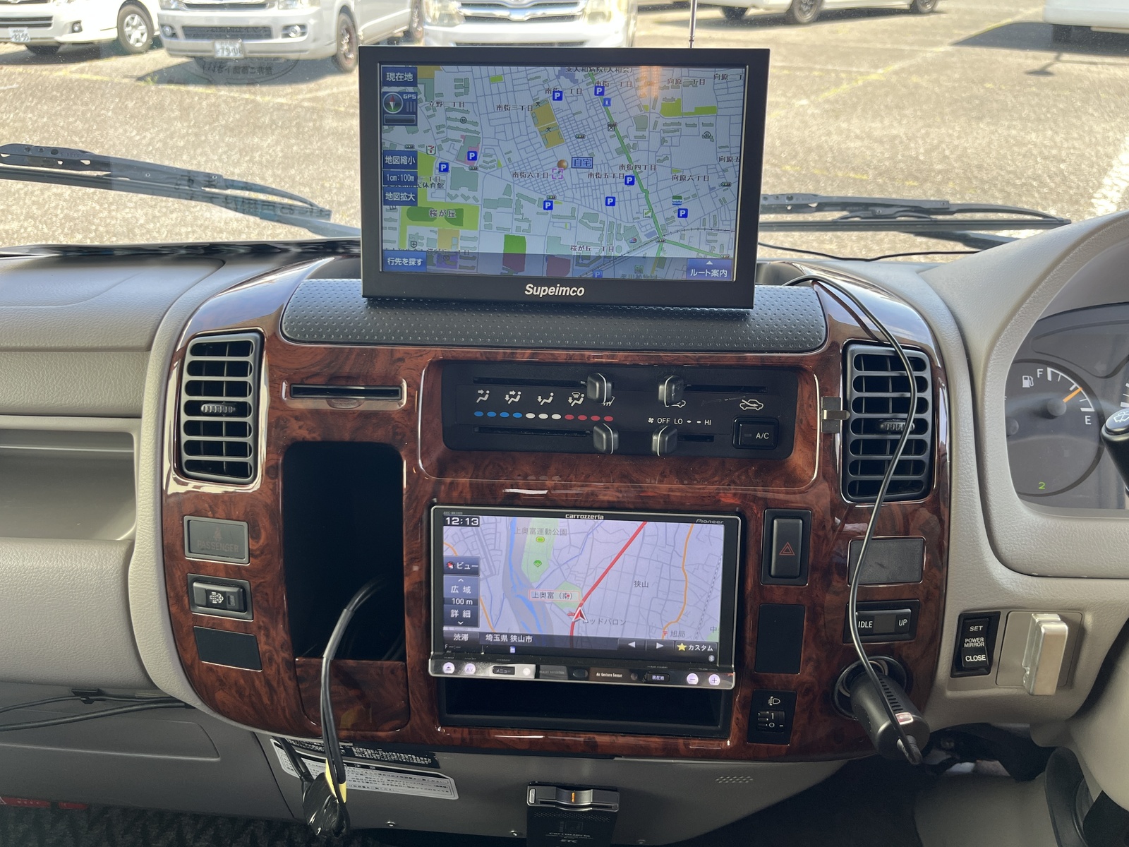 キャンピングカーキャブコン