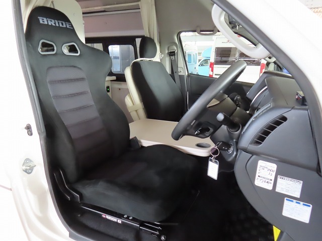 キャンピングカーバンコン