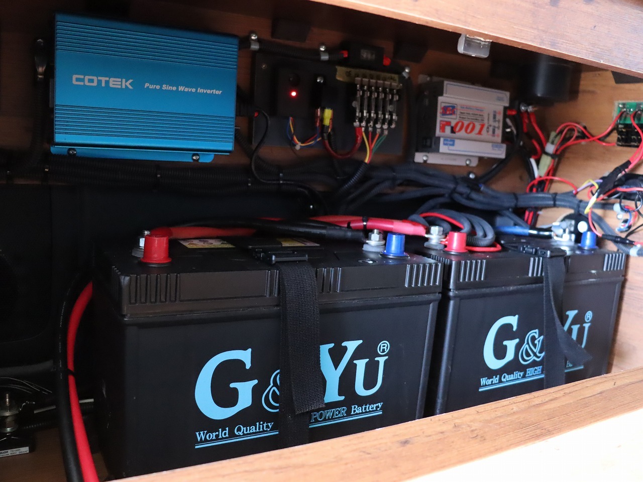 キャンピングカーバンコン