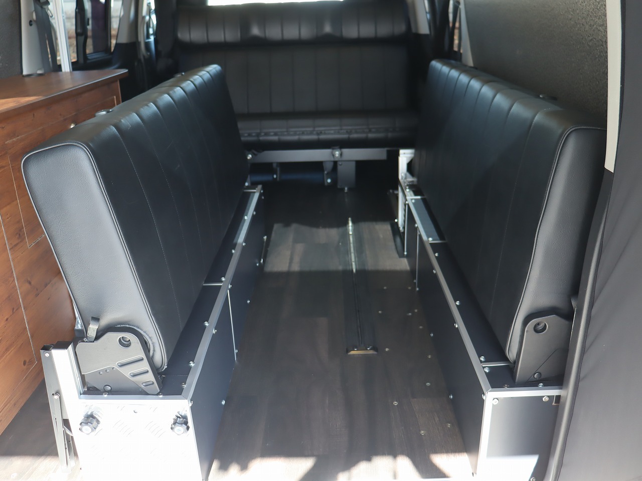 キャンピングカーバンコン