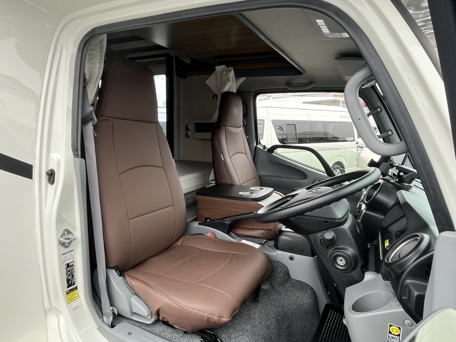 キャンピングカーキャブコン