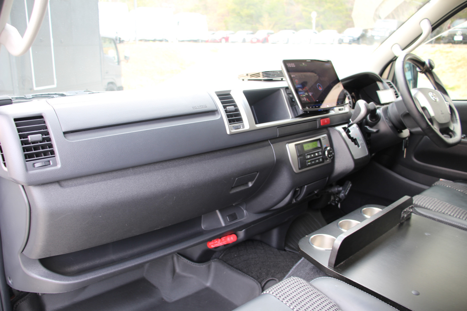 キャンピングカーバンコン