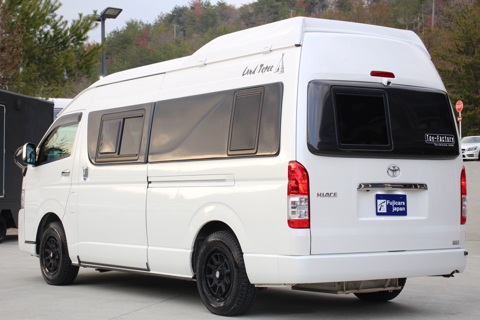 キャンピングカーバンコン