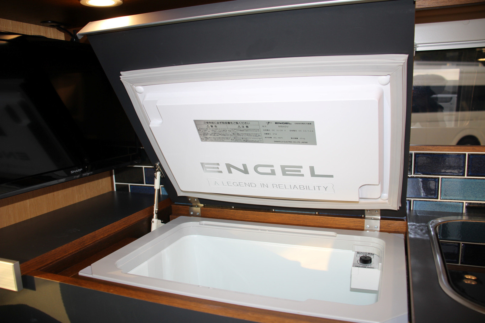 キャンピングカーバンコン