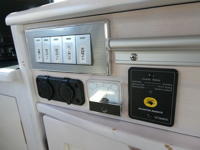 キャンピングカー軽キャンパー