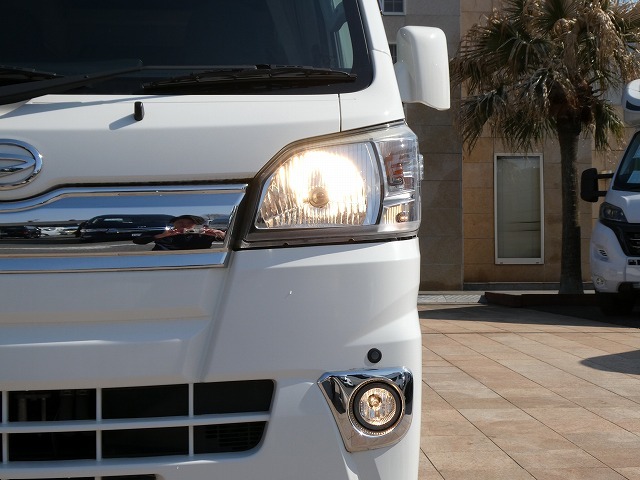 キャンピングカー軽キャンパー