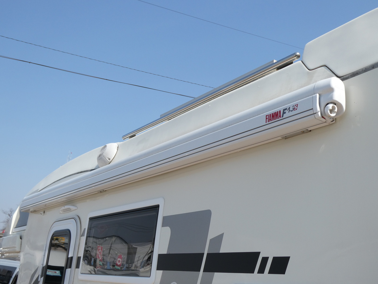 キャンピングカーキャブコン