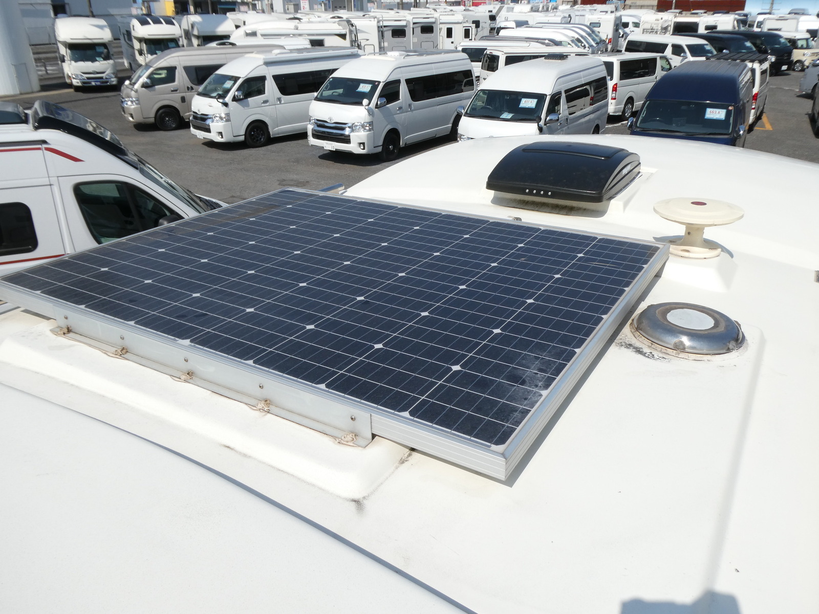 キャンピングカーキャブコン