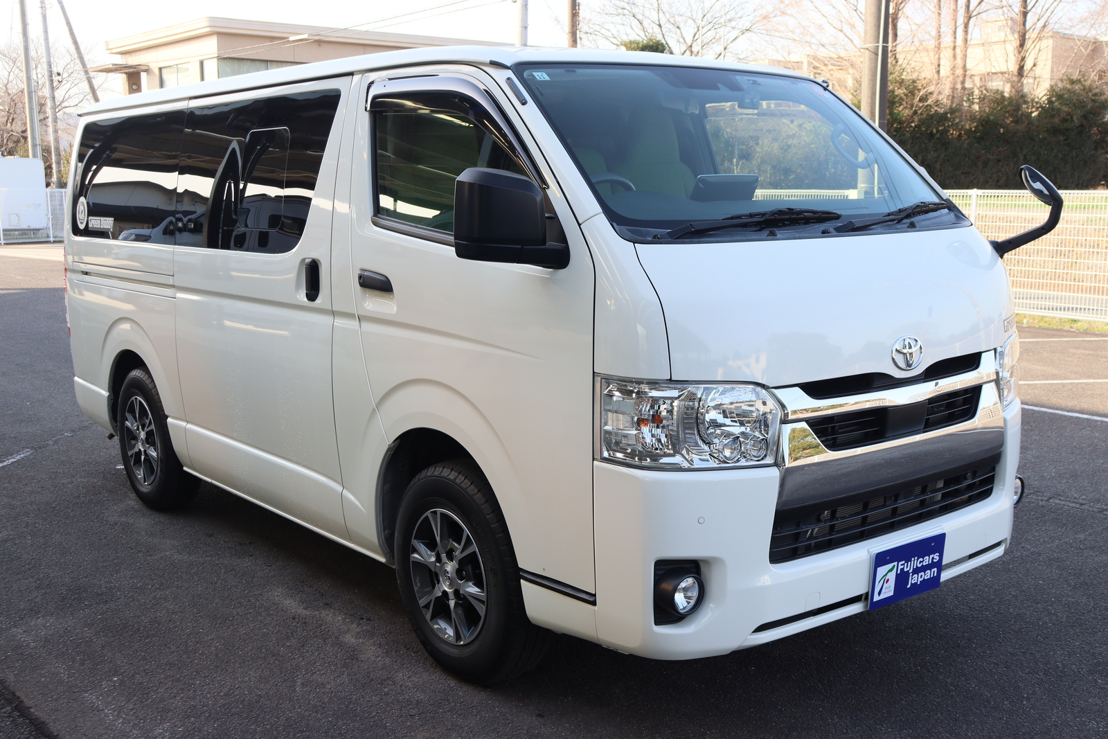 キャンピングカーバンコン